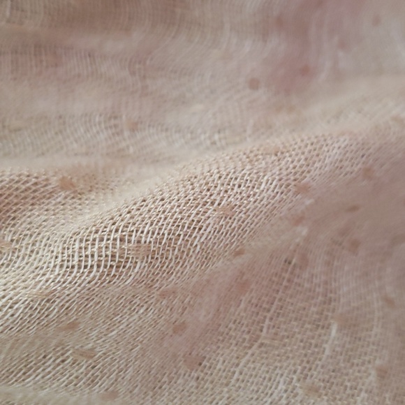 Lovely understated reversible scarf - Picture 7 of 7